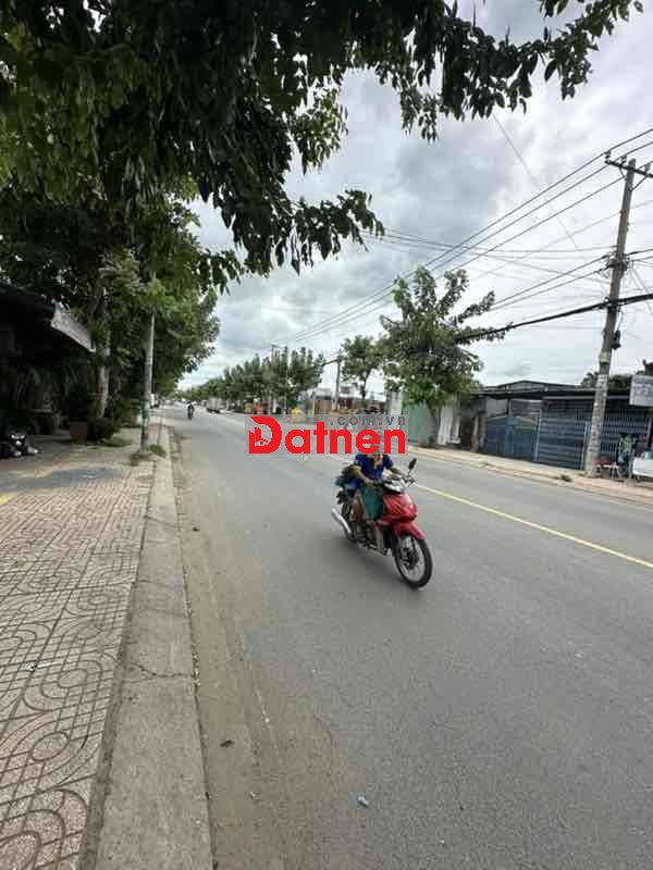 ĐẤT LỚN HÓC MÔN - NGANG 12M - 1610M2 - ĐƯỜNG XE TẢI - CHỈ HƠN 10TR/M2