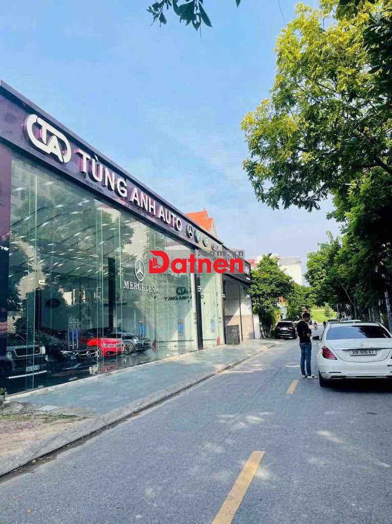 CC BÁN 50M2 ĐẤT MẶT PHỐ NGUYỄN VĂN HƯỞNG, LONG BIÊN, HN