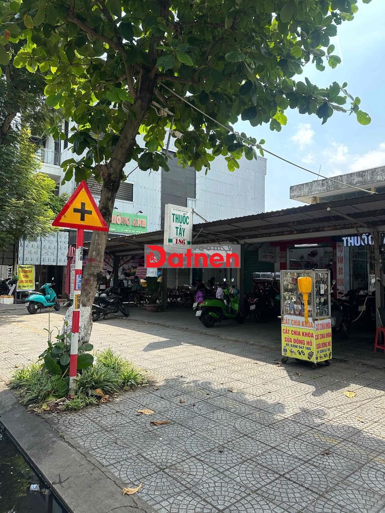 GẦN CHỢ, 2 MẶT TIỀN CẨM BẮC 5, THÔNG CÁC TRỤC LỚN GIÁ CHỈ 3.89 TỶ.