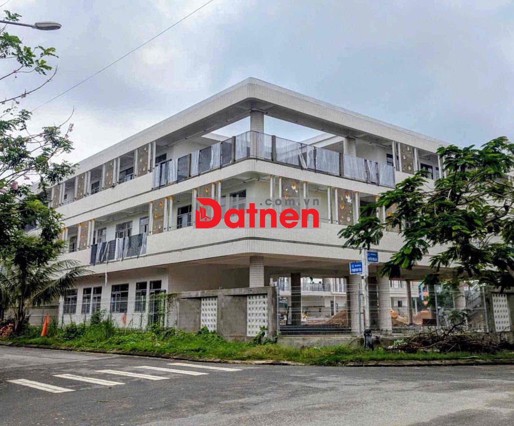 Bán lô đất MT đường 7m5 Nguyễn Quang Lâm