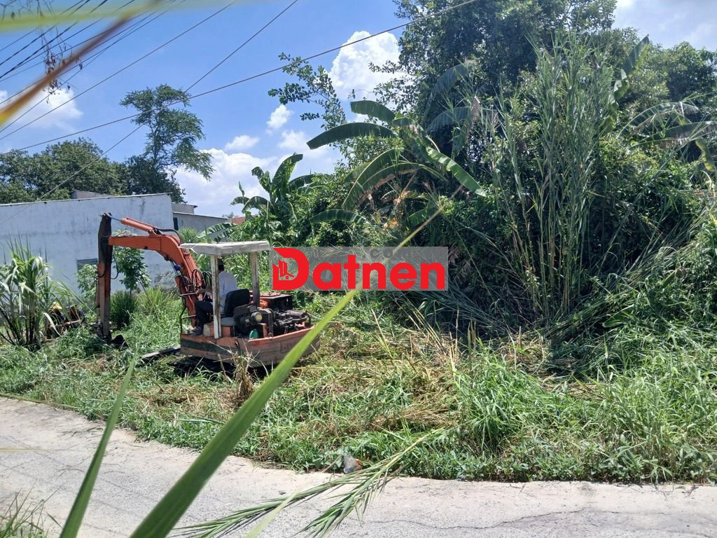 Đất bán sổ riêng sẵn xã Hưng Long huyện bình chánh 5 x 14m