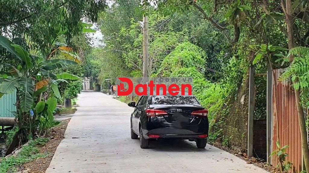 Cần bán gấp lô đất 1000m2 vườn có 218m2 thổ