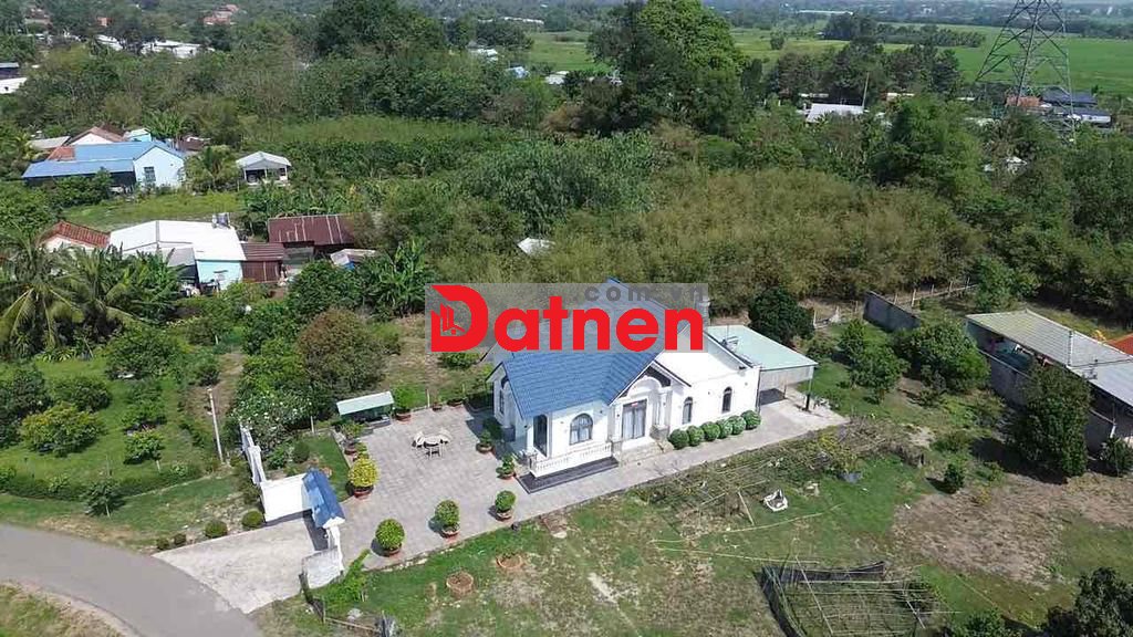 900m2 ĐẤT XÂY BIỆT THỰ NỞ HẬU 18M SỔ SẲN MT Đ CÂY TRÔM 900Tr