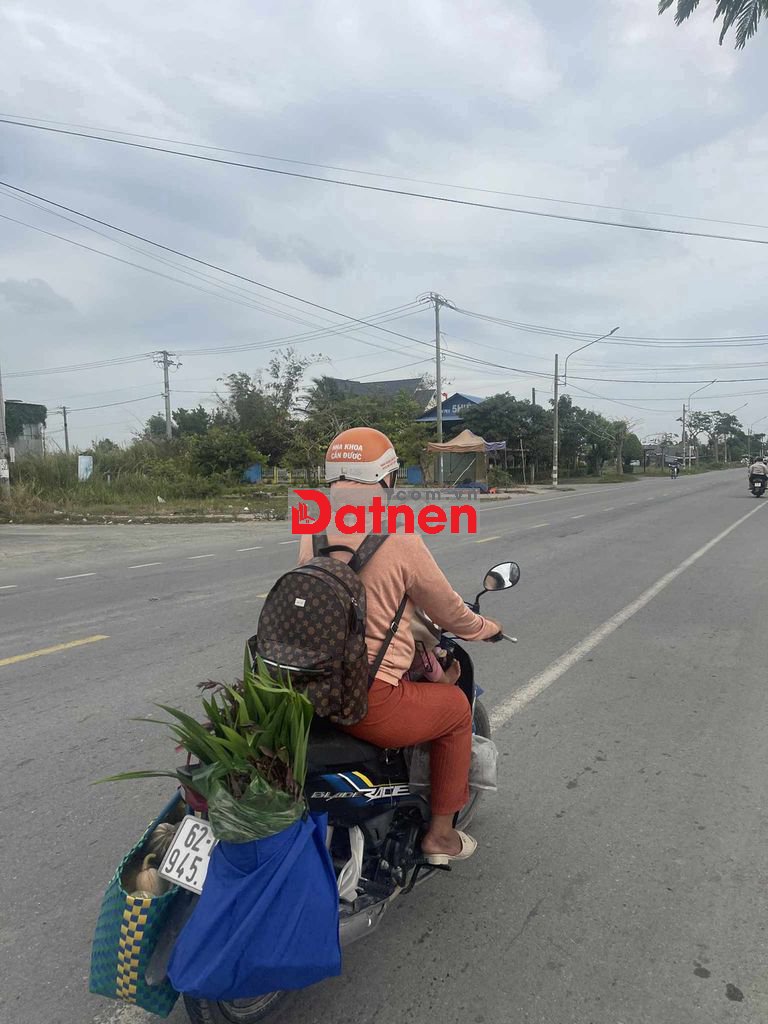 Chủ bán lô đất 5x17 Full thổ MT Quốc Lộ 50, xã Tân Lân, Long An.