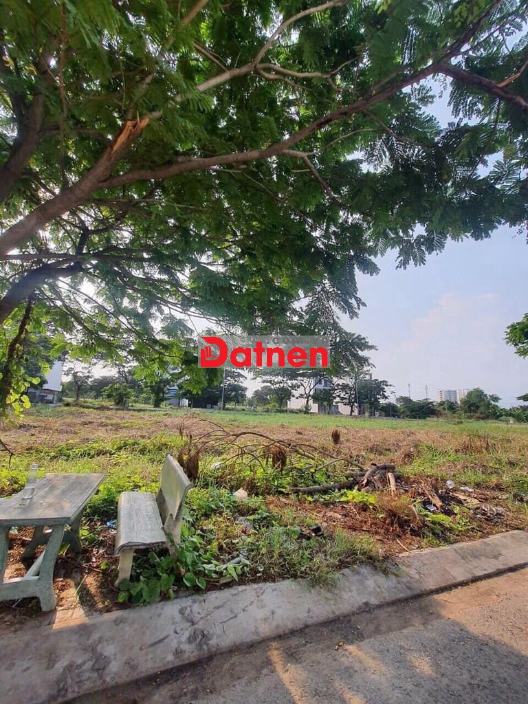 BÁN ĐẤT KHU DÂN CƯ KHANG ĐIỀN- PHONG PHÚ 4. DT: 5 x 20M, GIÁ 5Tỷ450.