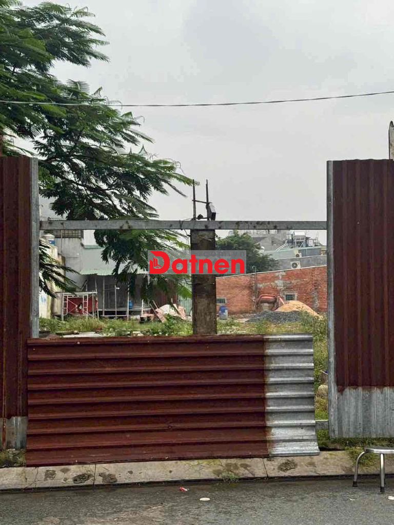 bán đất MT đg HT17