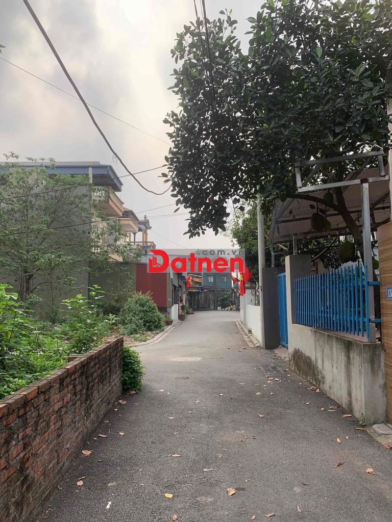 bán 68m nguyên khê cách 10 mét ra đường ô tô tránh cực gần đường ql3