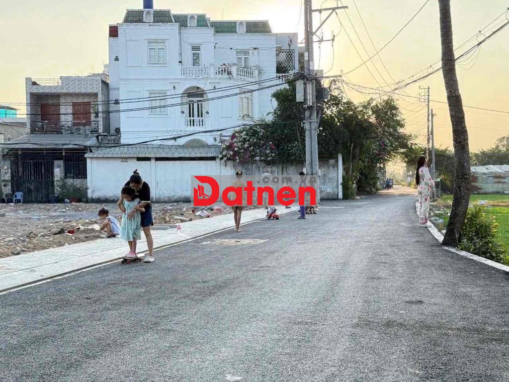 đất dự án phân lô vị trí đẹp .đất vừa đẹp vừa dài