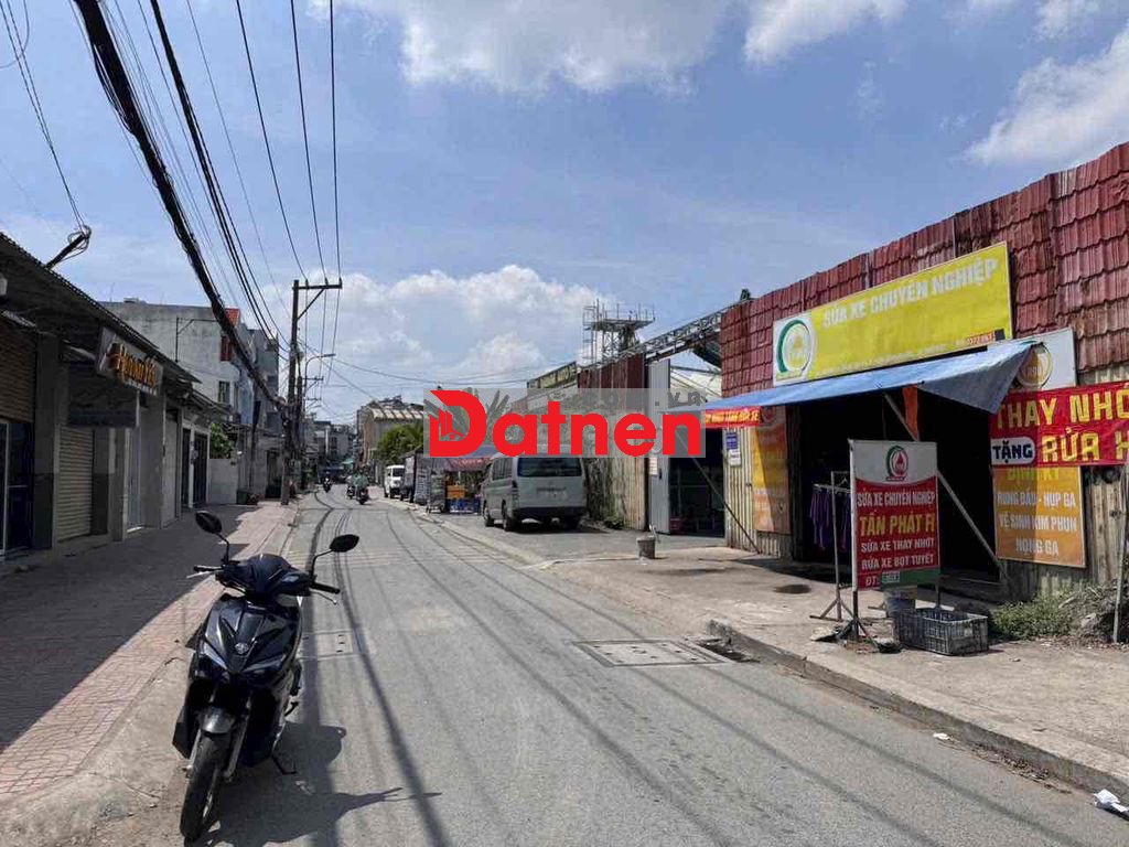 bán đất mặt tiền ds 8 sát quốc lộ 13 dt 110m giá chỉ 9.5 tỷ