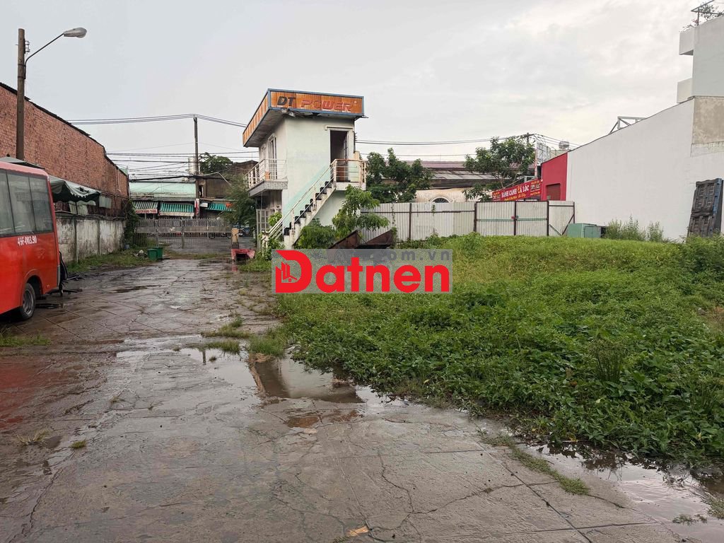 Bán đất lớn mặt tiền đường Bến Lội 2400m2 full thổ cư phân lô được