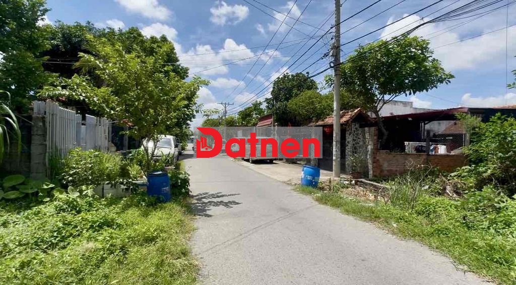 CC Cần bán lô đất nhà vườn 12x34m cực đẹp ngay chợ Việt Kiều Củ Chi