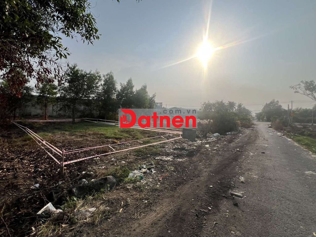 Đất góc 2 mặt tiền đường nhựa 10m, ngang khủng 9,2m Hòa Thành