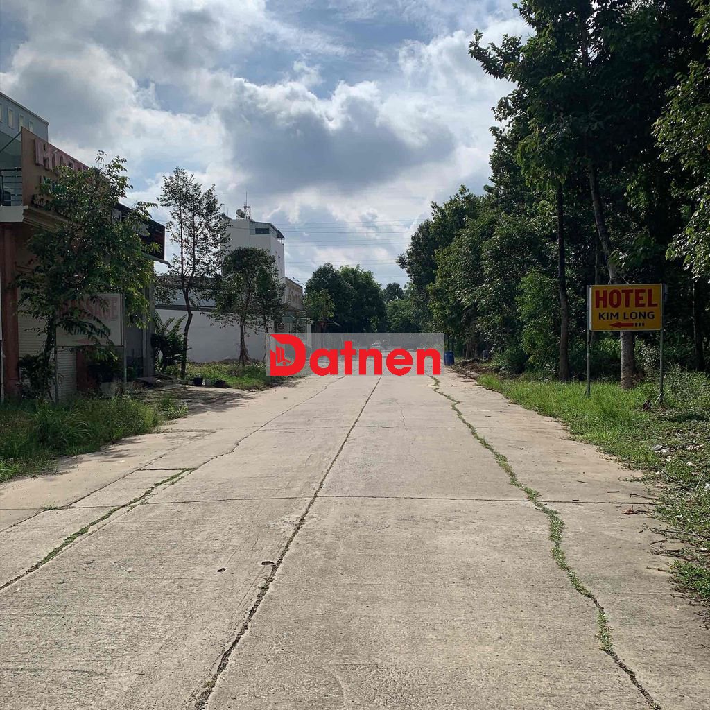 bán gấp L67. 150m2 ngay Trục đường NE8. cổng chính mỹ phước 3