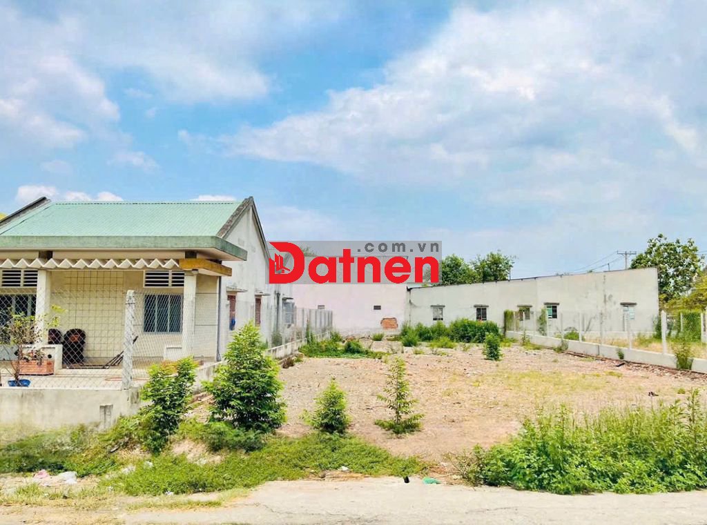 Chú 8 cần bán Trần Tử Bình 192m2 (6x32) sổ hồng riêng giá 560tr