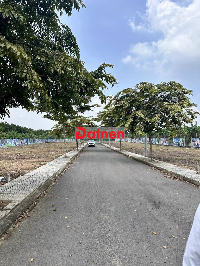 Thanh Lý GẤP GIÁ RẺ Lô Đất Góc 2 Mặt Tiền, Gần Trường Học, Siêu Thị,..