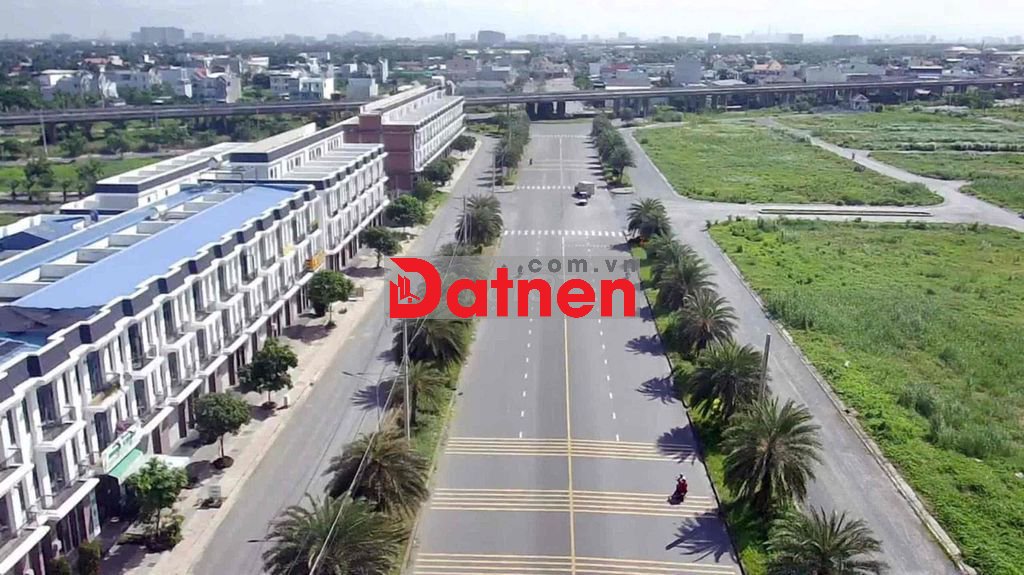 Chính chủ gửi bán lô đất 100m2 kdc The Sol City ngay chợ Hưng Long