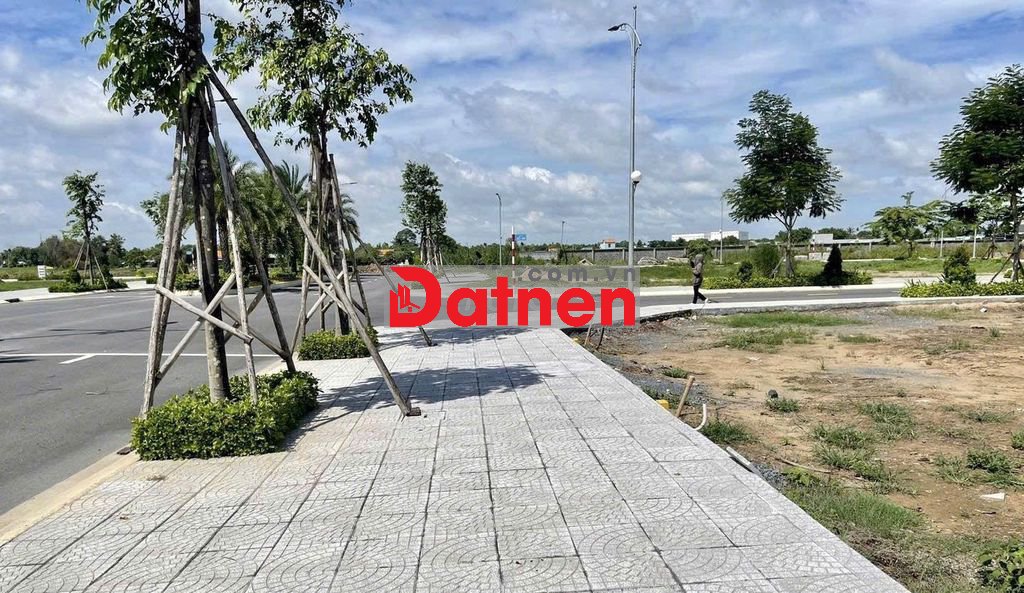 Đất nền cách sân bay Long Thành 4km - Giá 10triệu/m2 - Sổ hồng riêng
