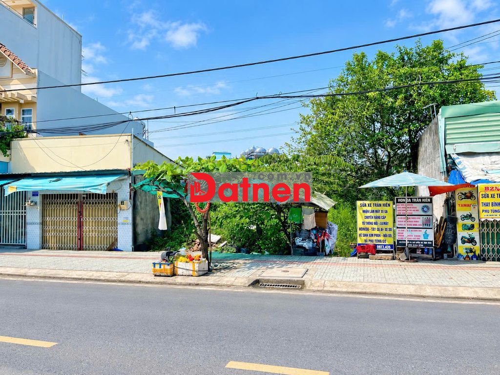 Ngộp bán 117m2, sổ hồng riêng, đường xe hơi, Nguyễn Bình chỉ 2.95 tỷ