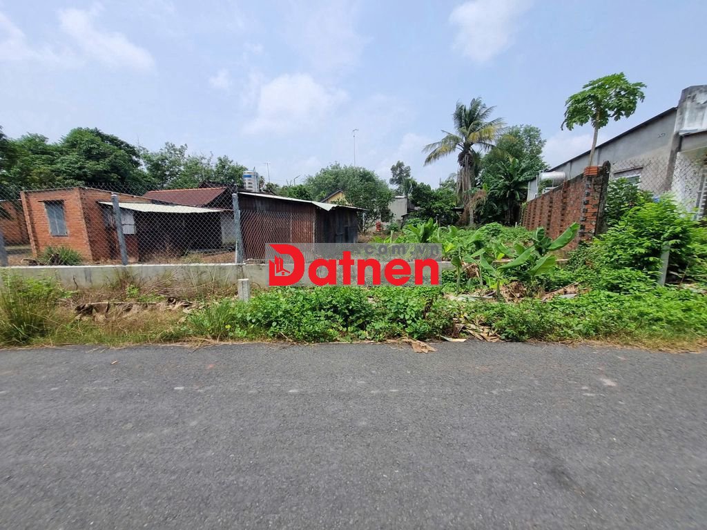 6x26 đường nhựa Phước Tây. Gần chợ. 500 TL