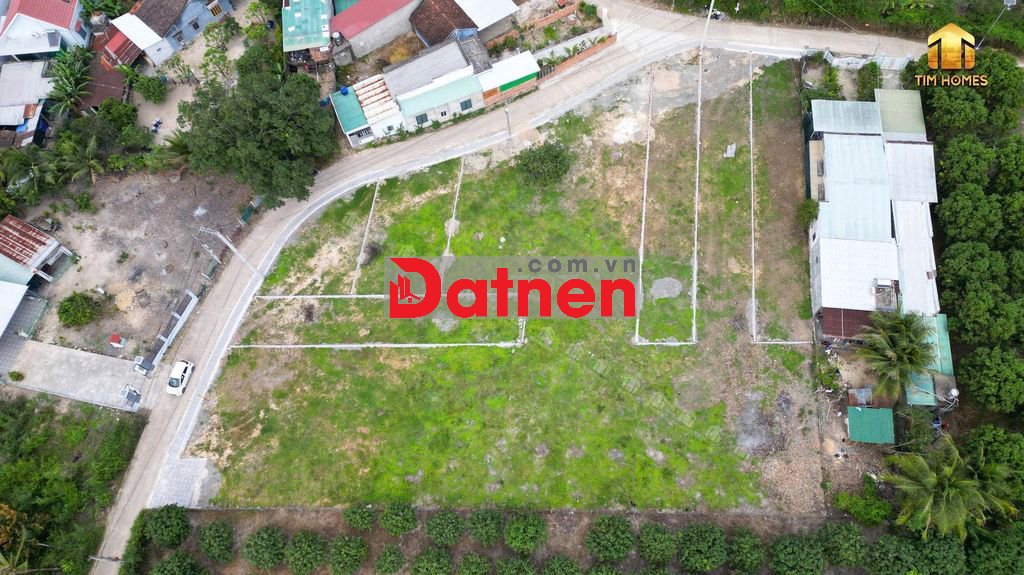 BÁN ĐẤT SUỐI TÂN–CAM LÂM ĐẤT FULL THỔ CƯ–Ô TÔ TỚI ĐẤT–ĐÓN SÓNG HẠ TẦNG