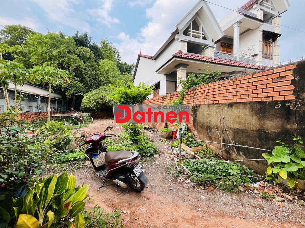 Đất SHR_Dt 121m2_tc 105m2:ngay trạm thu phí Bình Thung