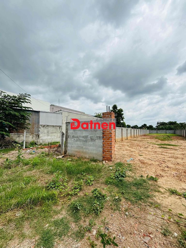 Bán gấp lô đất 340m2 full thổ. tại TÂN THÔNG HỘI ,CU CHI. giá 820tr