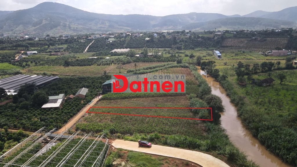 630m2 ĐẤT NAM BAN VEN ĐÀ LẠT SẴN 75M2 THỔ CƯ, SHR, CÓ SUỐI CUỐI ĐẤT