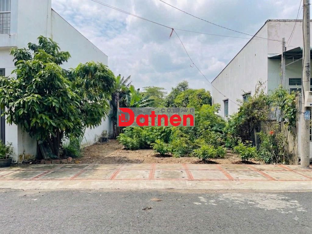 Cần tiền bán gấp lô đất 380m2 giá 630 triệu tại Tân Thông Hội, Củ Chi