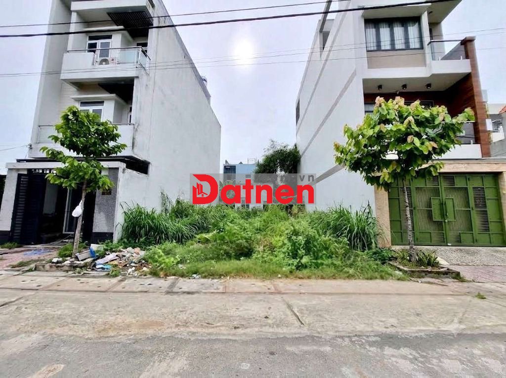 Bán hơn 200m2 đất thổ cư ngang 6 dài 35