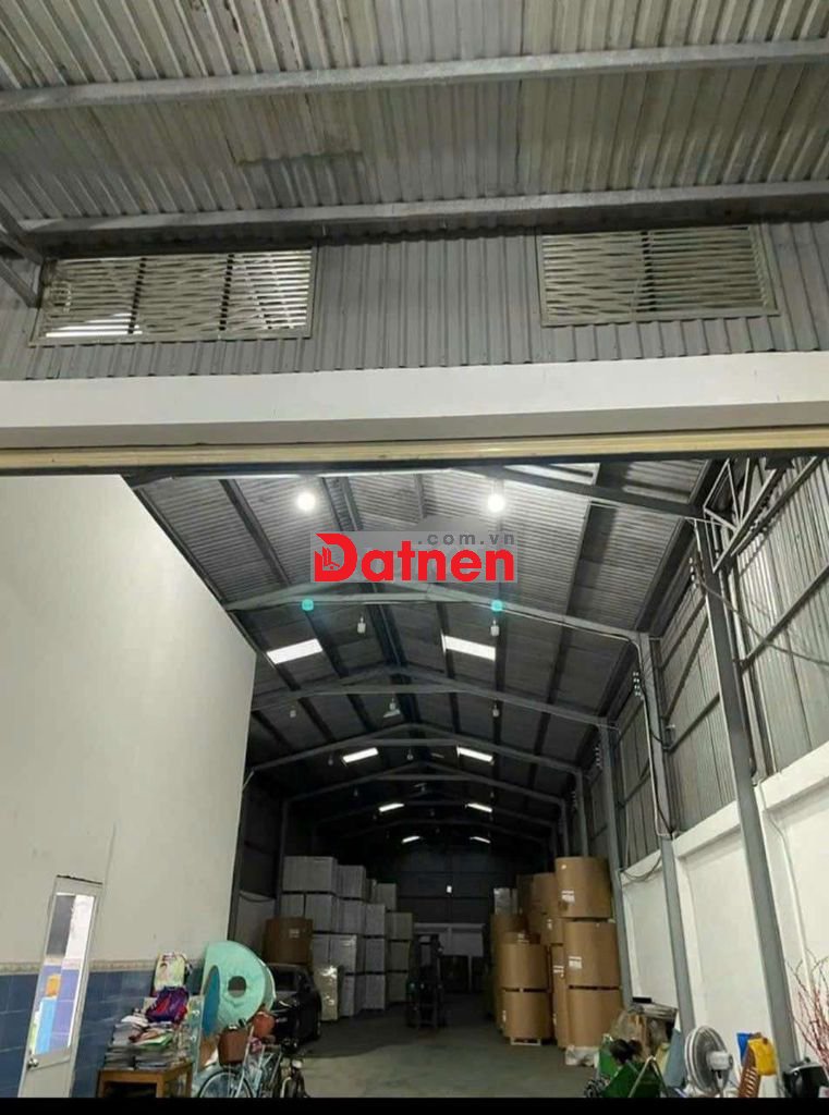 bán gấp xưởng mặt tiền 12x38m ODT 100%