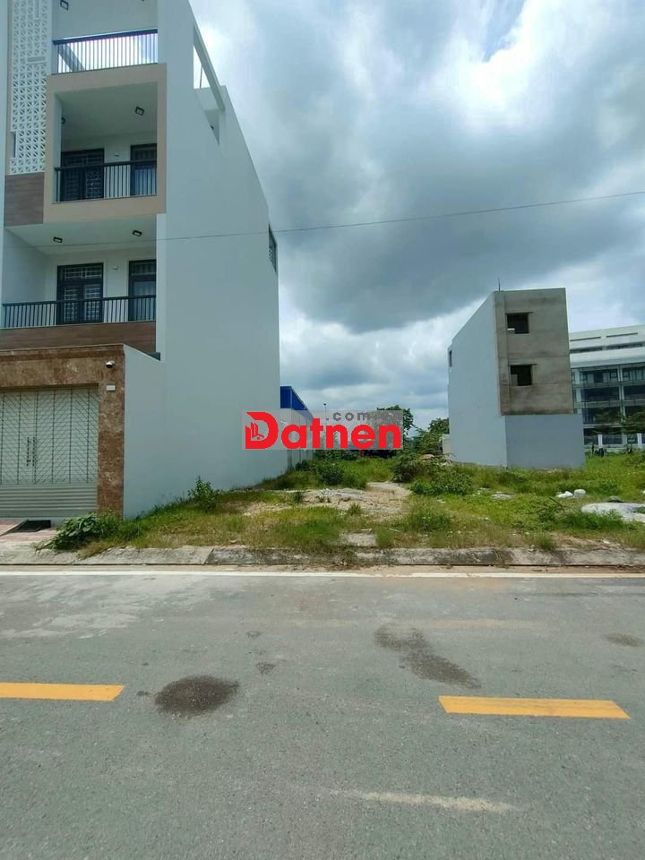 Chính chủ bán gấp lô đất trong KDC gần bến xe quận 8 - Tạ Quang Bửu