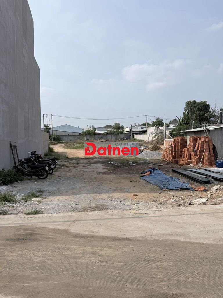 BÁN LÔ ĐẤT 1TỶ6 TẠI TDM, DT 120M2