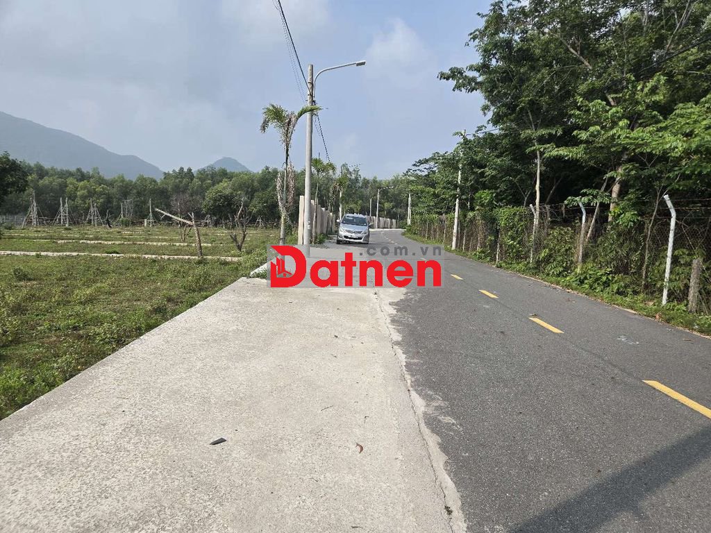 Bán đất 2 mặt tiền ven biển Minh Đạm 324m² giá chỉ 2 tỷ