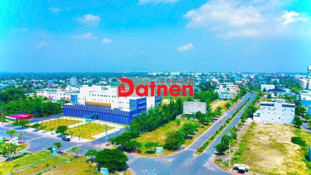 Bán Lô Đất Đường 34m Giáp Đại Học FPT, Diện Tích 250m2 , Giá 6,9 Tỷ🏘