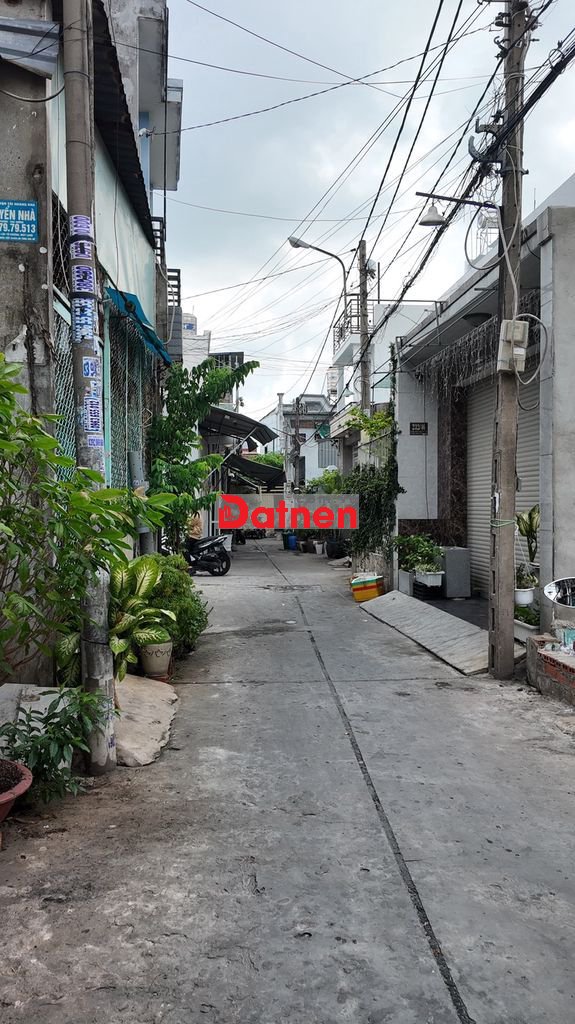 Chủ bán gấp 250m2 đất full thổ cư hẻm xe hơi quay đầu