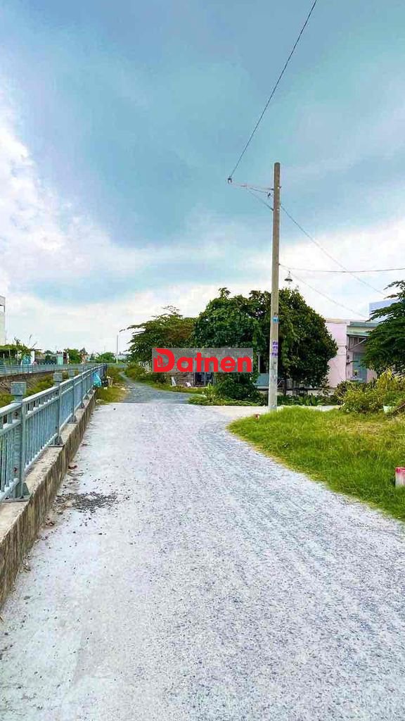 đất góc 2 mặt tiền siêu đẹp- ngay Tô Ngọc Vân