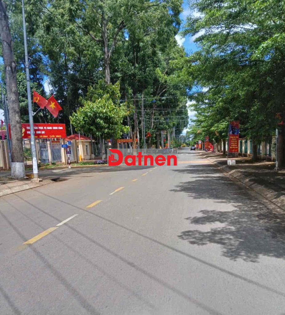 Chủ lên sài gòn ở cần bán lại một nền đất