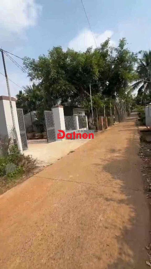 cách trường Hoàng Việt 3 km