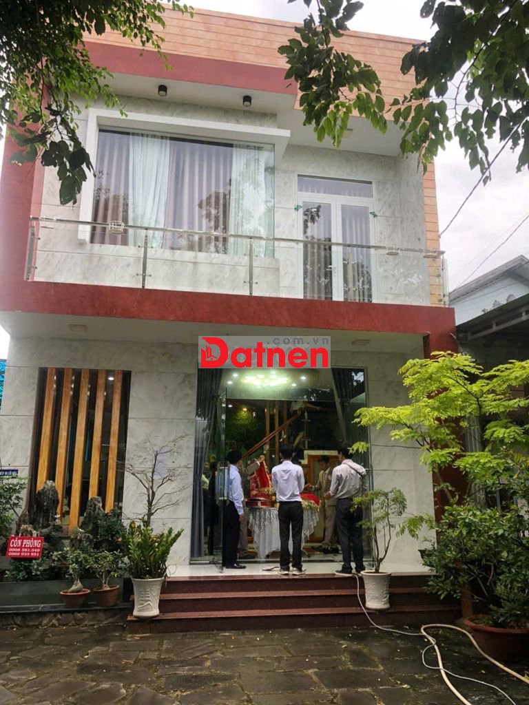 Bán nhà đất 2 mặt tiền đường bêtông, có dòng tiền cho thuê 60tr/tháng