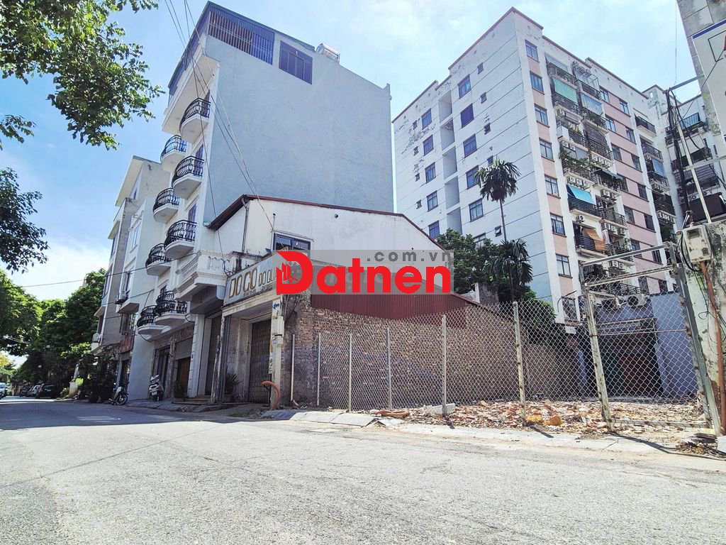 Bán đất số 61-63 ngách 2 ngõ 165 Thanh Am - 22 tỷ - 102m2