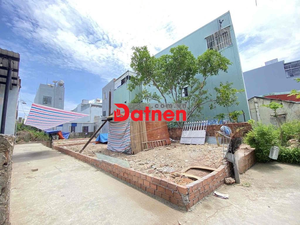Đấy 2 Mặc Kiệt 2m3 Trần Quang Khải Sơn Trà Đà Nẵng Diện Tích : 60m