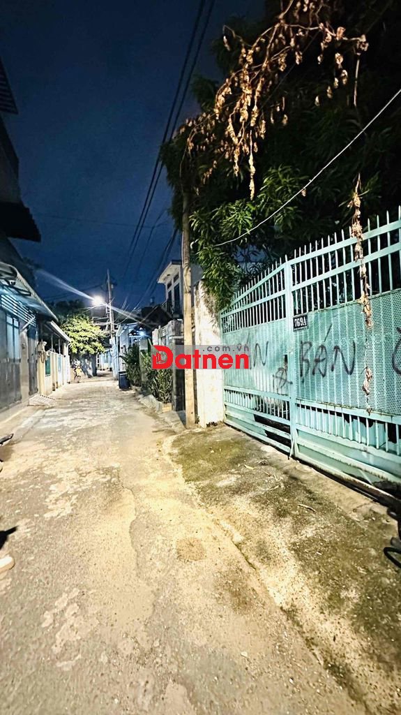 đất to. giá tốt. đường bình chiểu. gần chợ đầu mối thủ đức. hẻm xe tải