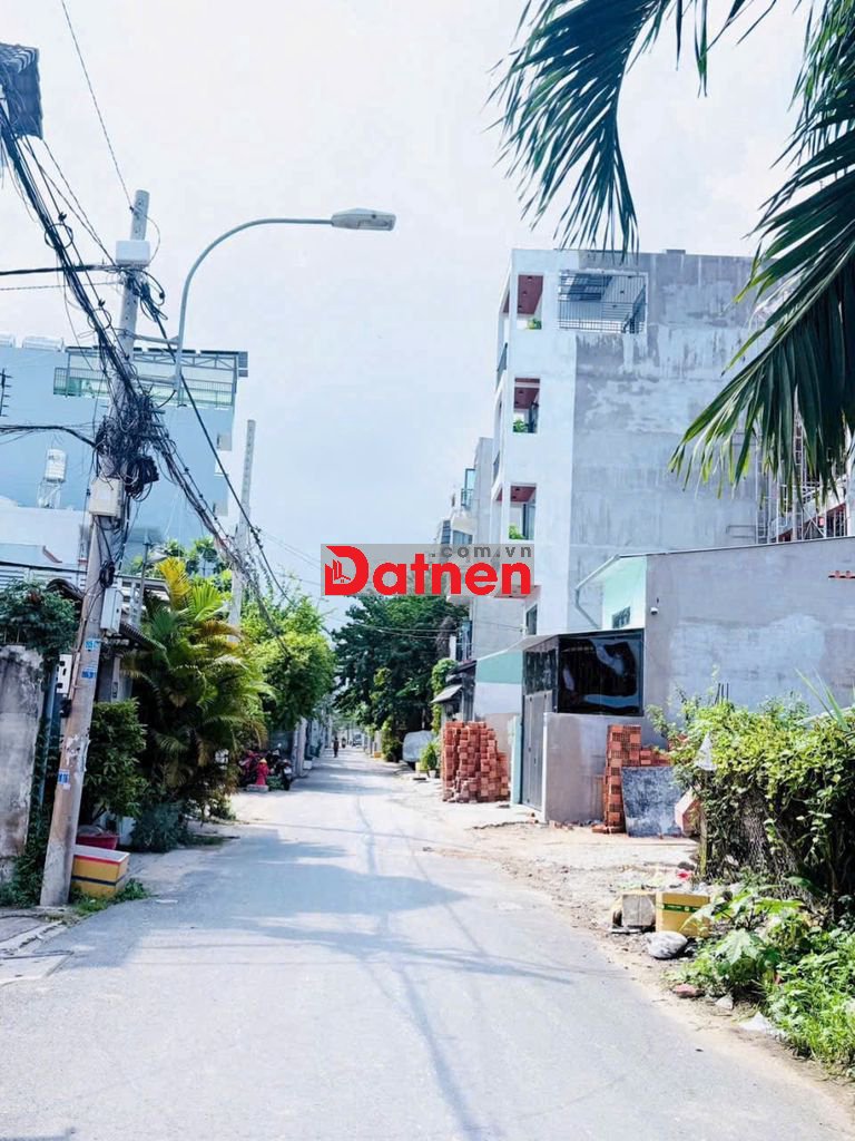 BÁN NHANH LÔ ĐẤT CỰC RẺ MẶT TIỀN TL26 NGAY NGÃ TƯ GA GIÁP RANH GÒ VẤP
