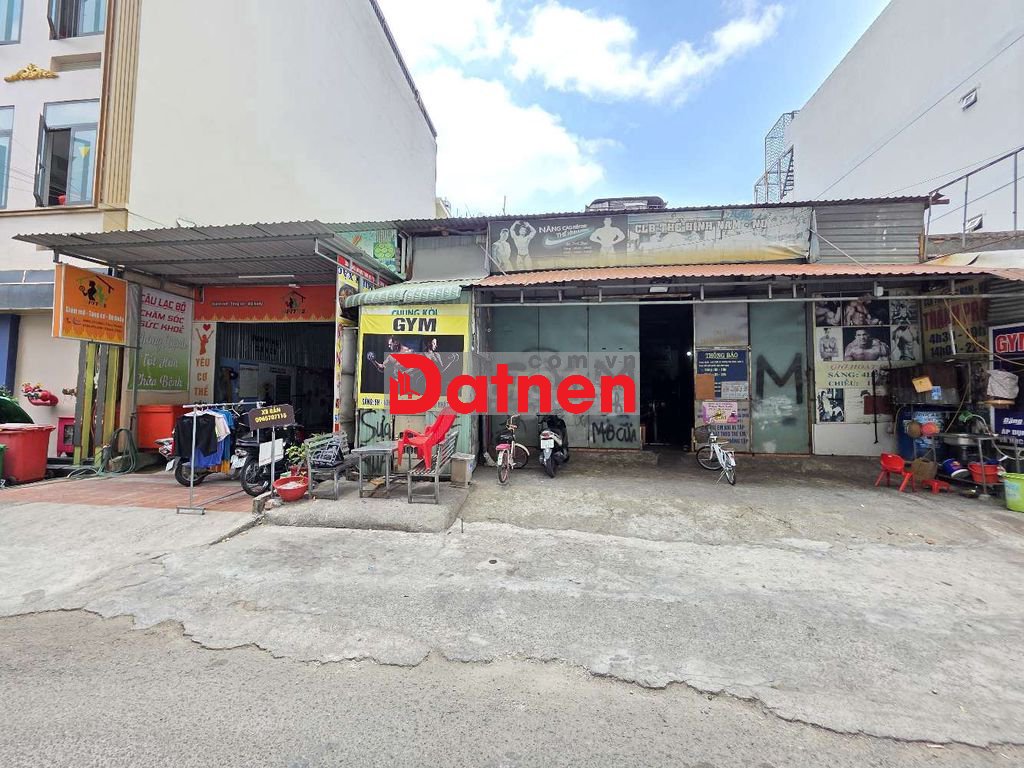 Bán đất Đẹp tặng nhà cấp 4 đang cho thuê khu thương mại Sóng Thần gần