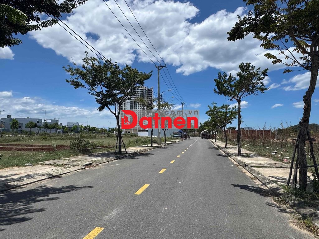 Bán nhanh cặp đất 10x25 đường Anh Đức - Nam Hoà Xuân