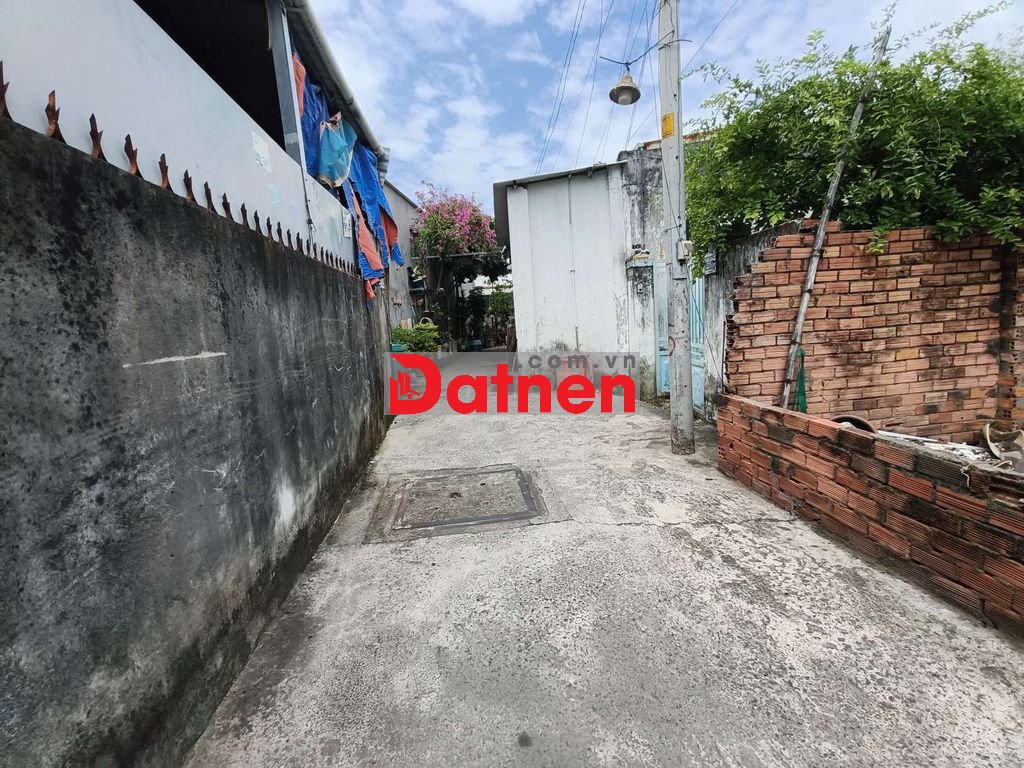 nhà đất quận 9- Bán đất nền 90m2 - 5 x 18 gần Vinhome đường ô tô