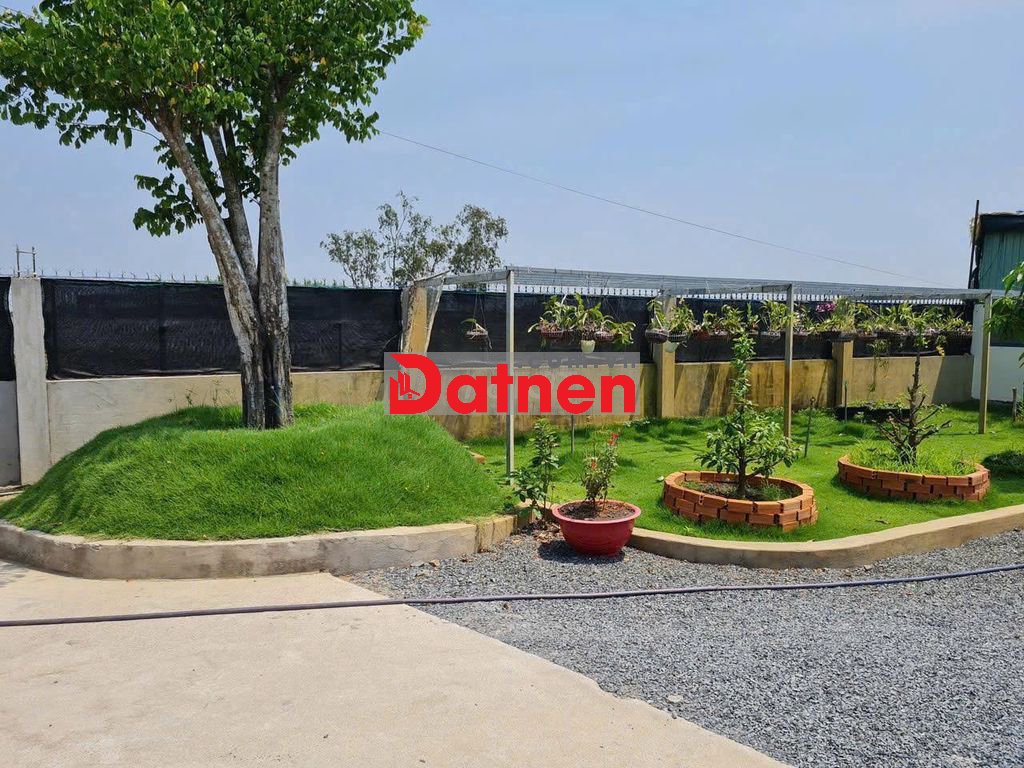 NHÀ VƯỜN 1.123M² – ĐƯỜNG XE TẢI – LÊ MINH XUÂN, BÌNH CHÁNH – 4,5 TỶ