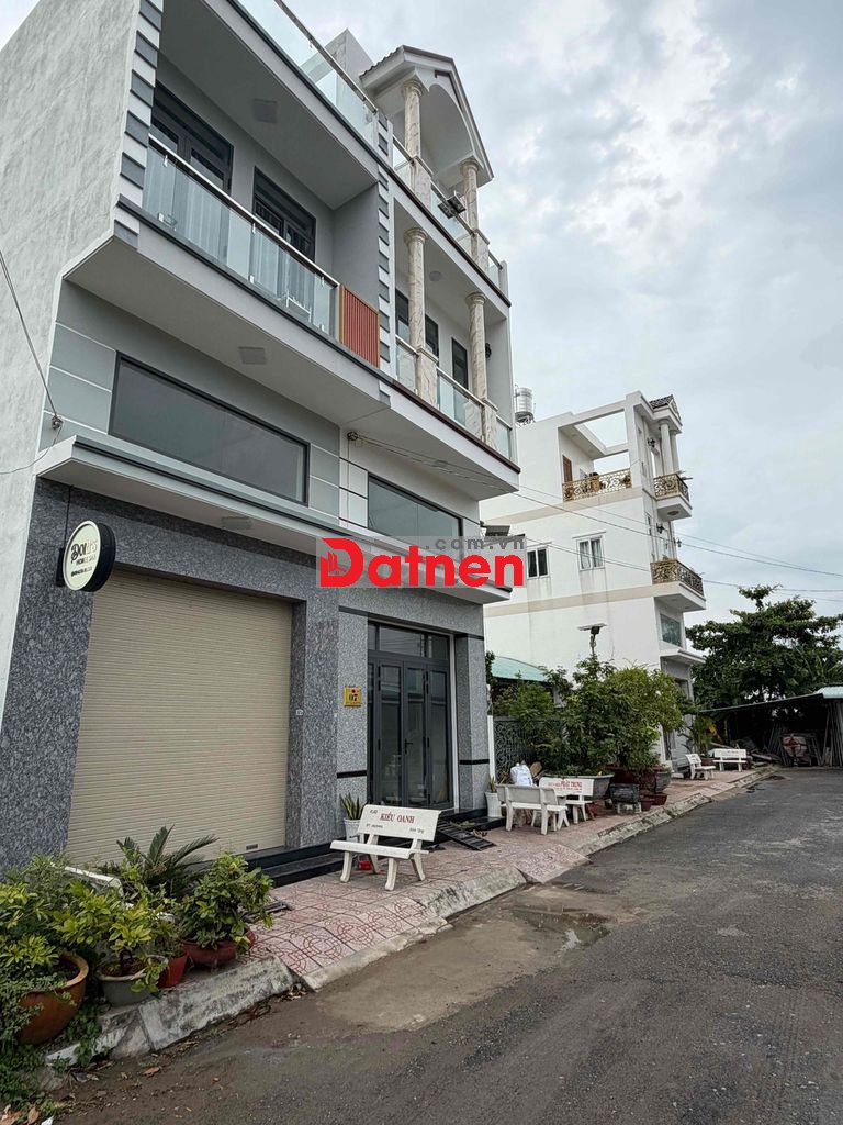 Chủ cần lô đất 60m2 ở Phường 3 Tân An đối diện bệnh viện đa khoa Tỉnh