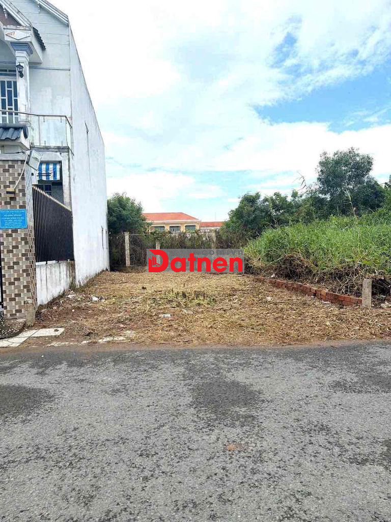 500tr/90m2 cách ql50 chỉ 200m ,sổ riêng,gần chợ ,trường,uỷ ban .