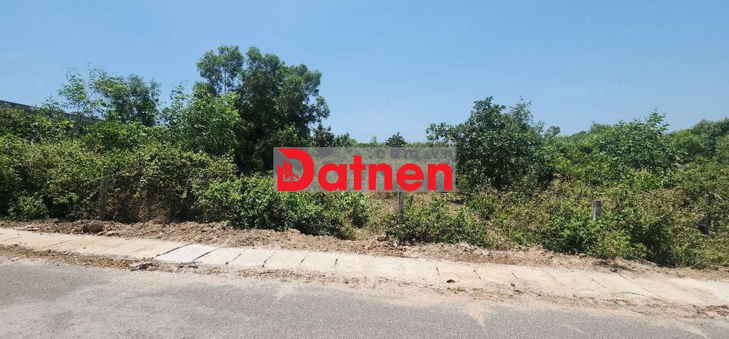 Lô Đất View Rừng, 1000m2, Cách biển Hồ Tràm 500m, SHCC,Tiện KD du lịch